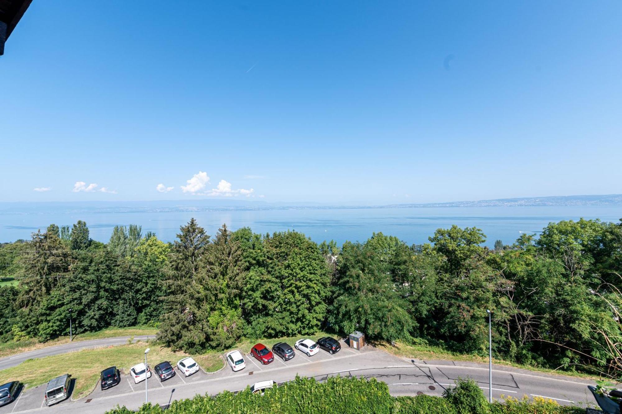 Zenitude Hôtel-Résidences Les Terrasses du Lac Évian-les-Bains Esterno foto