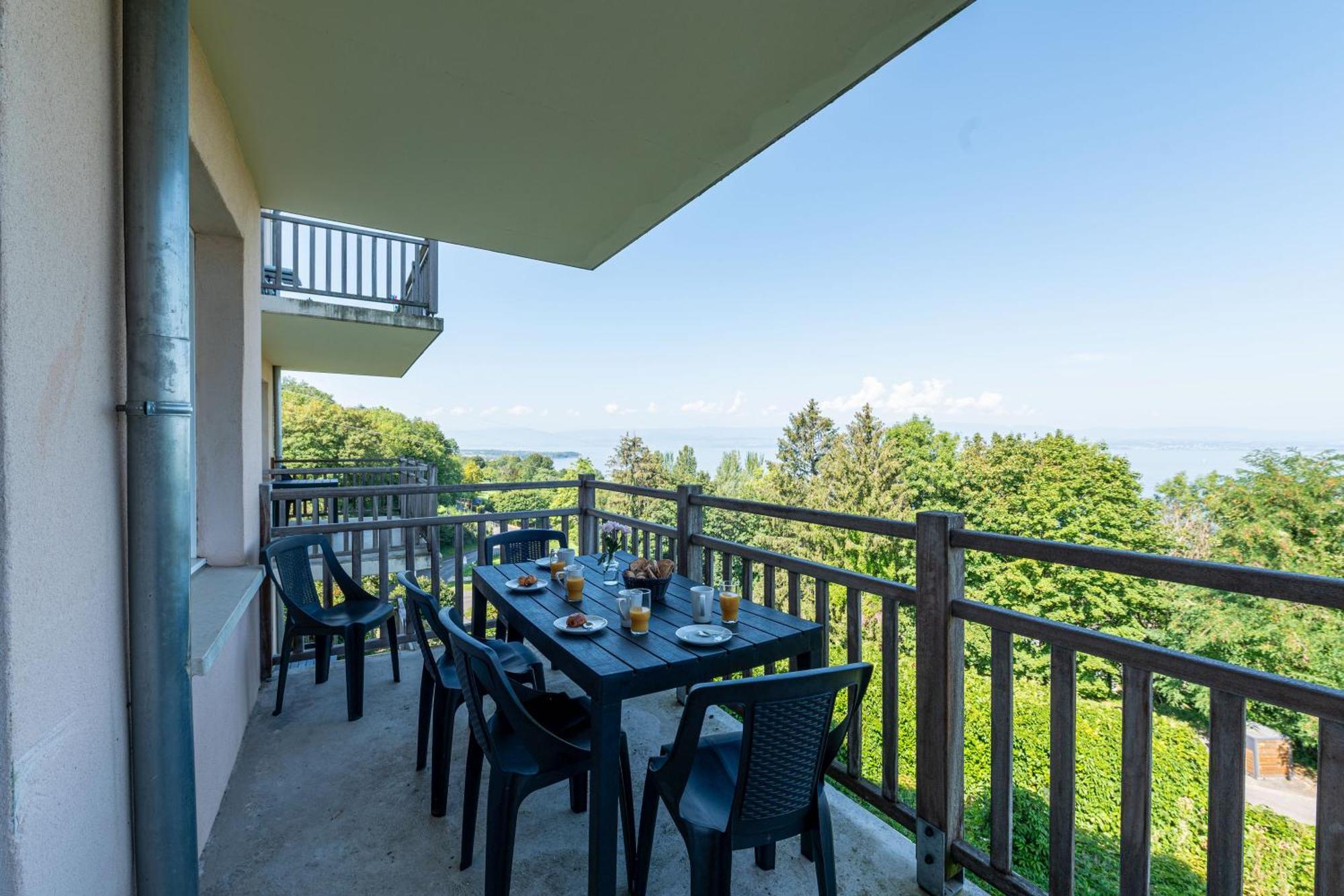 Zenitude Hôtel-Résidences Les Terrasses du Lac Évian-les-Bains Esterno foto